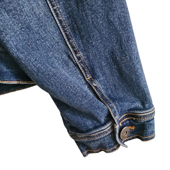 TORRID Stretch Blue Denim Medium‎ Wash Button Front Trucker Jacket Women's 3X - Picture 6 of 10
